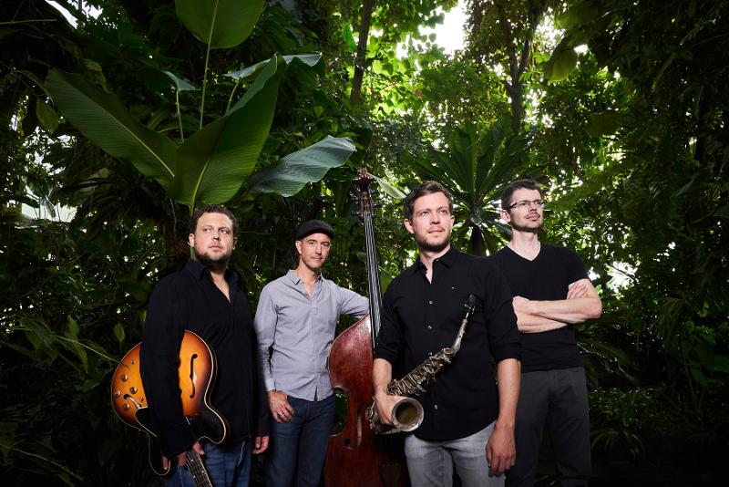 Das Ensemble auf einem Gruppenfoto