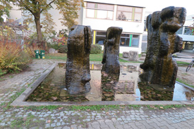 Brunnen am Elisabeth-Selbert-Gymansium