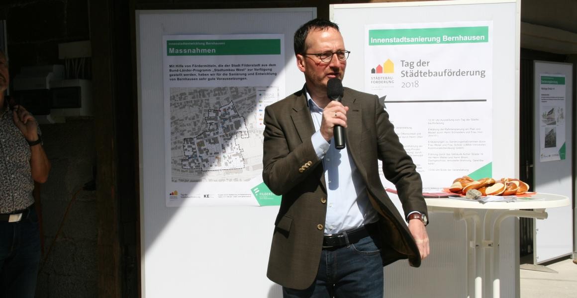 Oberbürgermeister Christoph Traub begrüt zum Tag der Städebauförderung